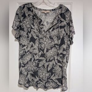 LOFT Short-Sleeved Floral Blouse M